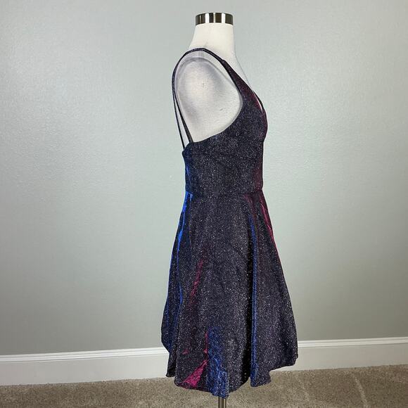 XSCAPE Glitter Knit Mini Fit and Flare Size 8 Black Iridescent Strappy Back - Picture 4 of 14